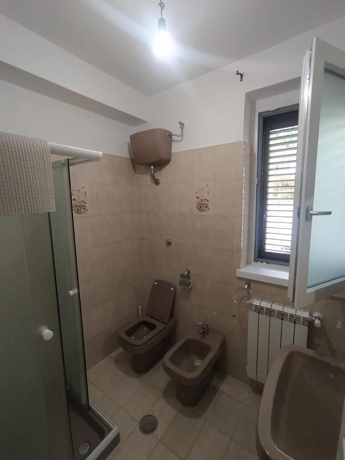 Casa Degli Ulivi Con Parcheggio Privato Apartment Muro Lucano Exterior photo
